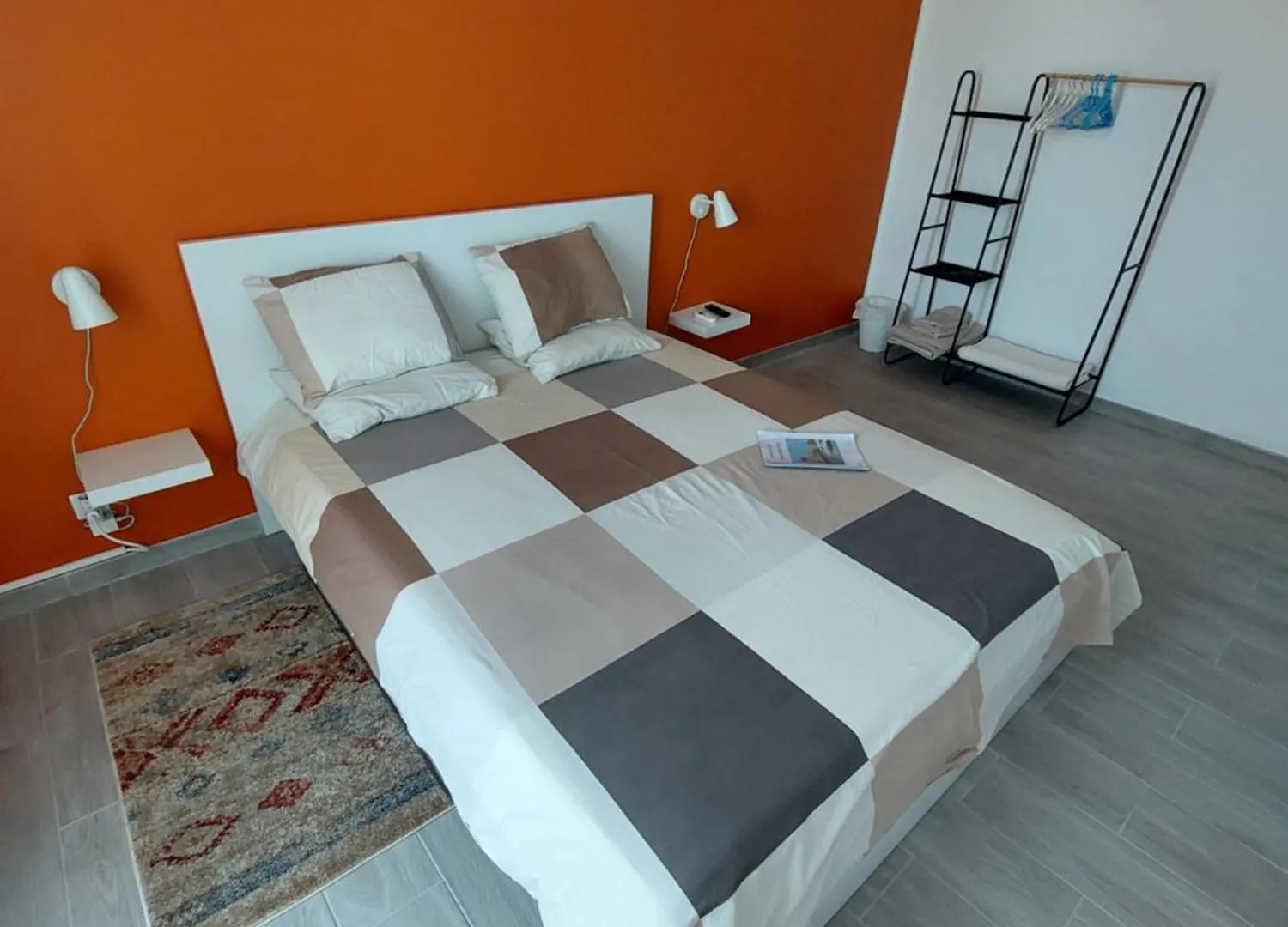 Al - Comfortable House FAO
